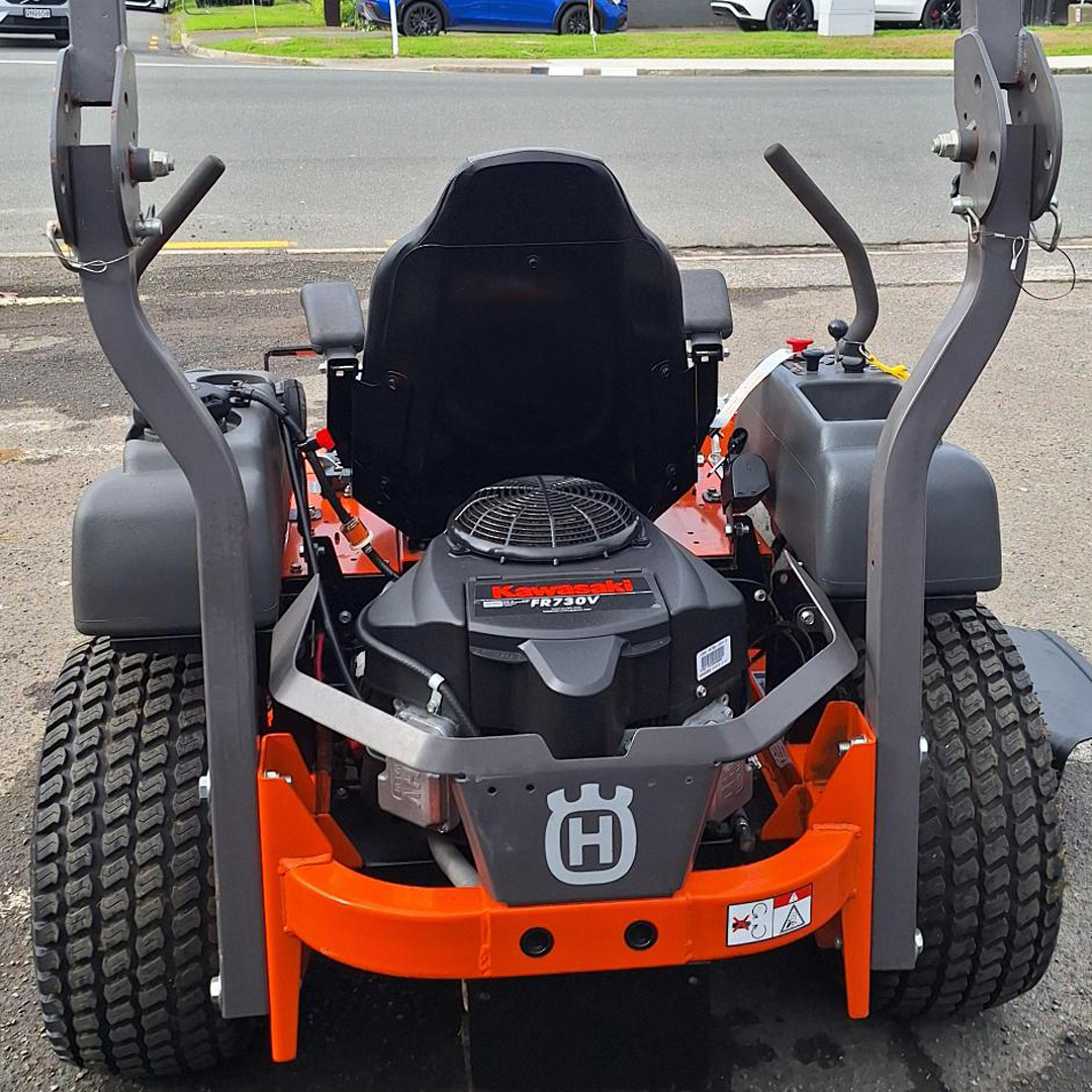 USED Husqvarna MZ54 Zero-Turn Mower with 54" Side Discharge Deck image 5